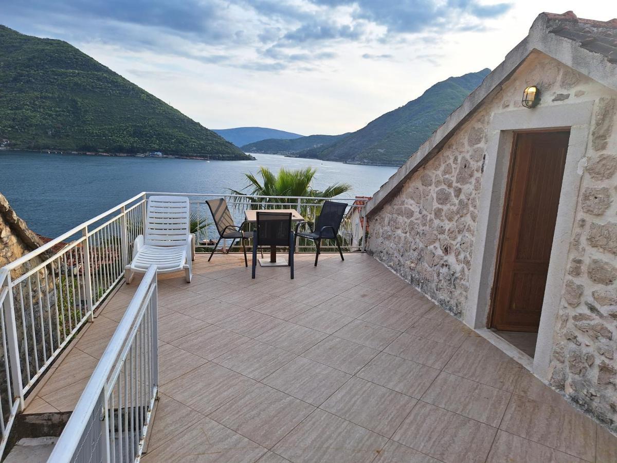 Holiday Home Forteca Perast Exterior foto