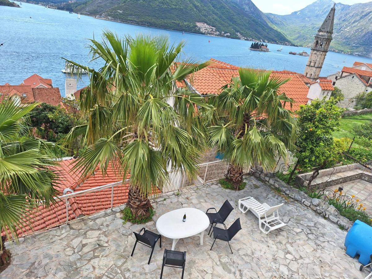 Holiday Home Forteca Perast Exterior foto