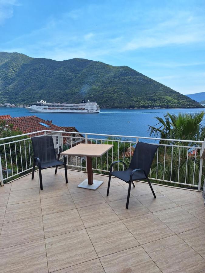 Holiday Home Forteca Perast Exterior foto