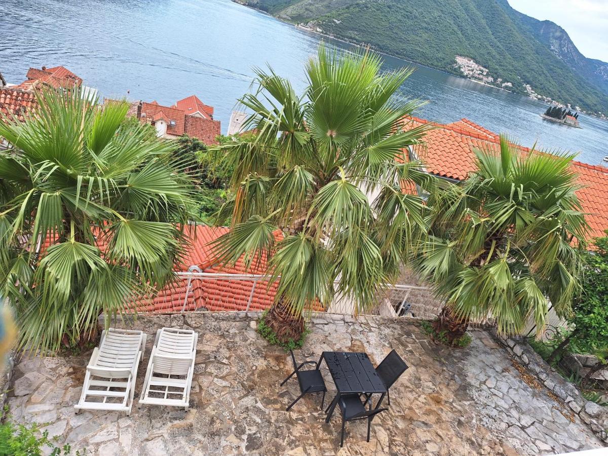 Holiday Home Forteca Perast Exterior foto